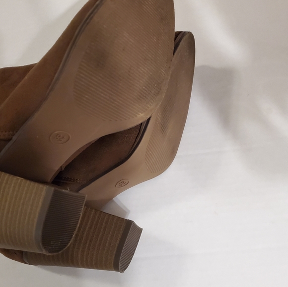 🔥SALE🔥Merona Brown Faux Suede Tassle Ankle Bootie 9.5 - Picture 8 of 10